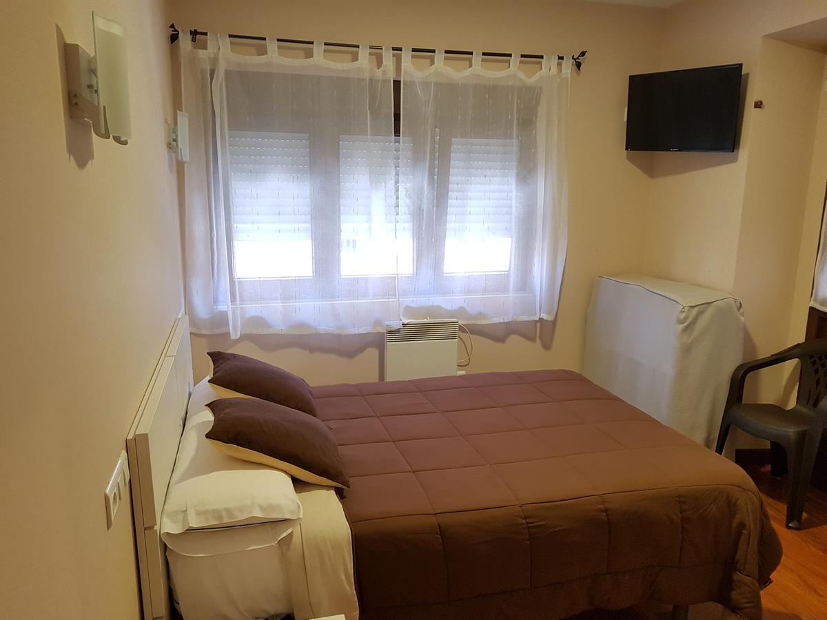 Pension Arenal San Vicente De La Barquera Buitenkant foto