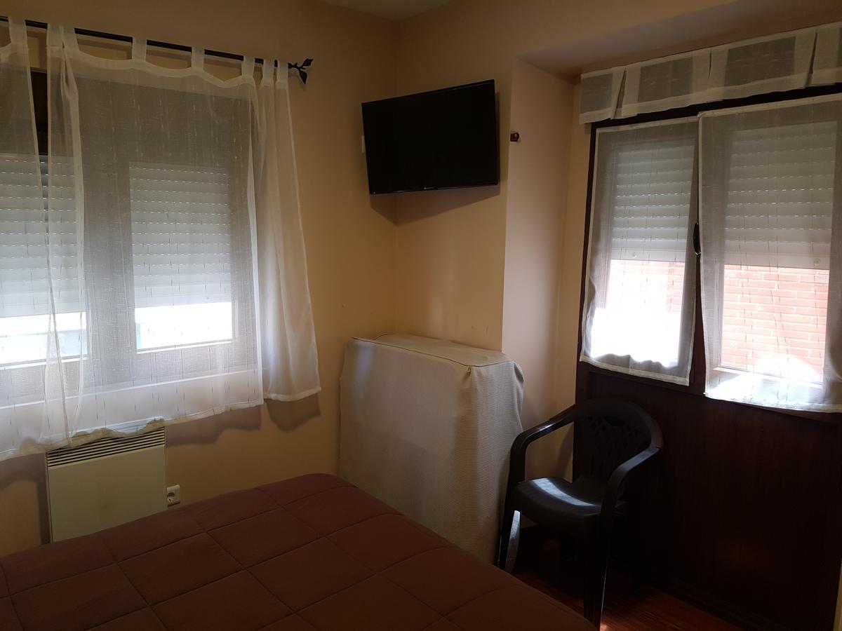 Pension Arenal San Vicente De La Barquera Buitenkant foto